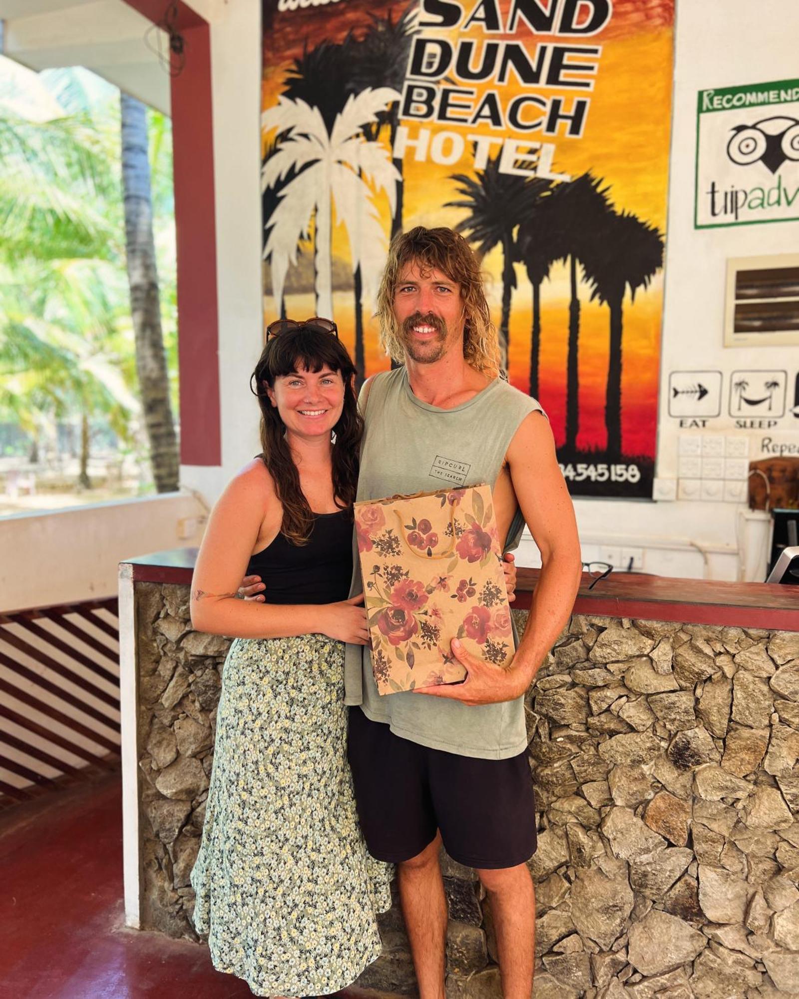 Sand Dune Beach Resort & Surf Camp Аругам Бей Екстериор снимка